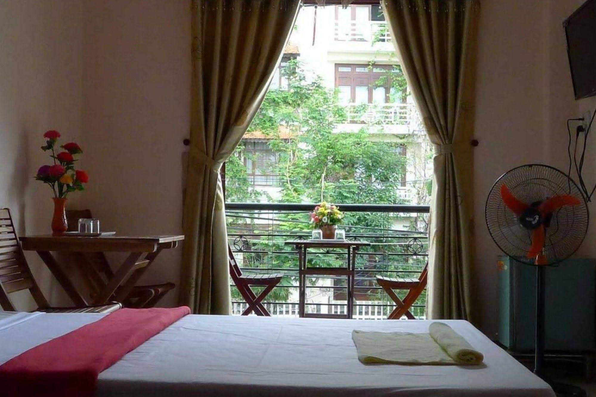 Hi Hop Yen Homestay Хойан Экстерьер фото